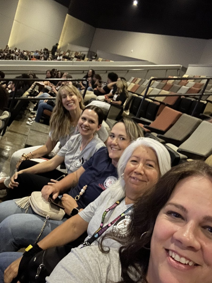 Jennifer Ellis tweet media