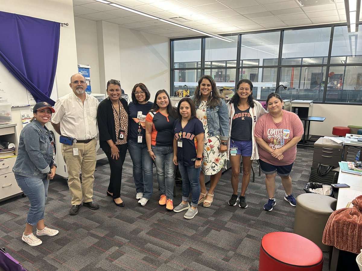 Ana Silva (@mrssilva75) on Twitter photo What a great day! Today, I got meet the fabulous bilingual team! Great things are about to begin in Huffman ISD! 👏❤️ <a href="/DrAngelesPerez/">Angeles Perez Ed.D.</a> #falcons What a great day! Today, I got meet the fabulous bilingual team! Great things are about to begin in Huffman ISD! 👏❤️ <a href="/DrAngelesPerez/">Angeles Perez Ed.D.</a> #falcons
