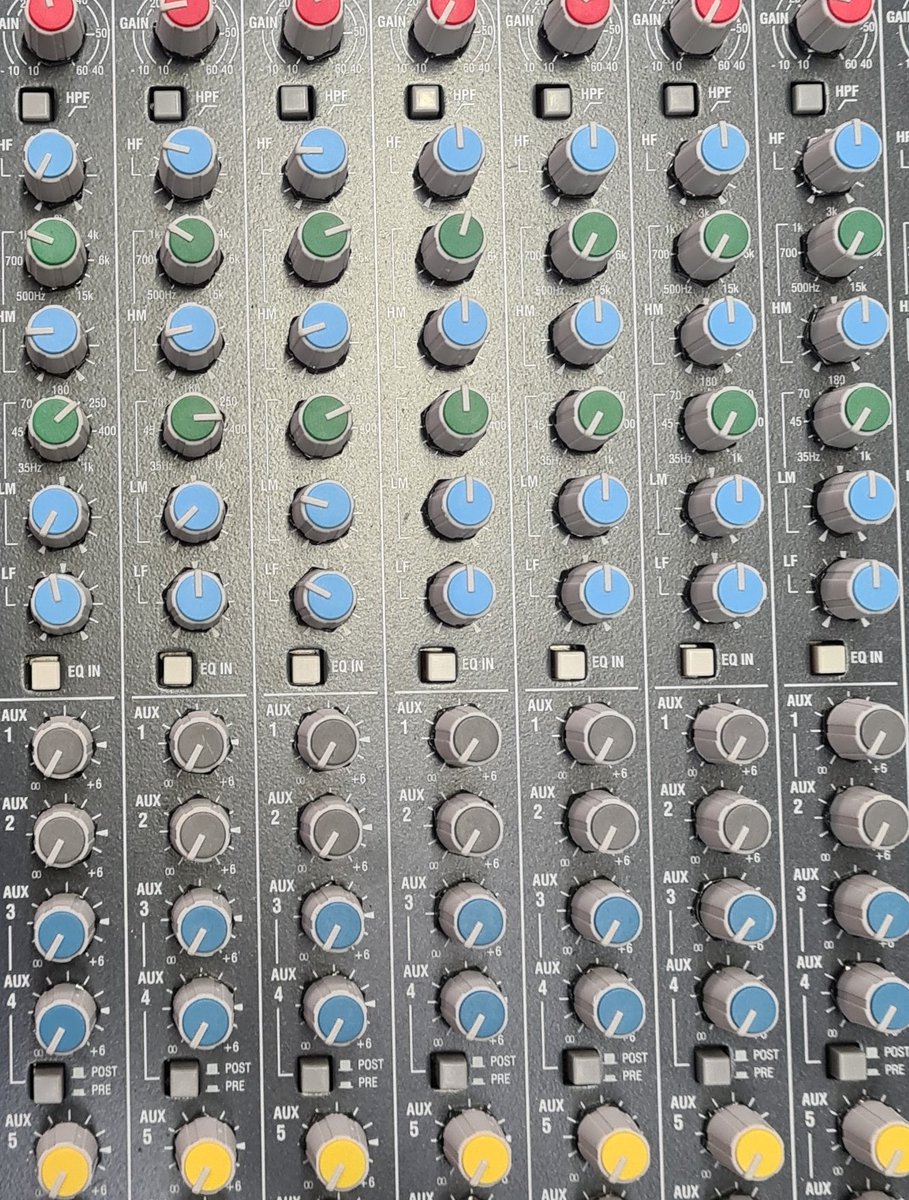 AlexFishSound's tweet image. 2 days down on my first week as an AV Tech ✅️

#livesound #AV #events