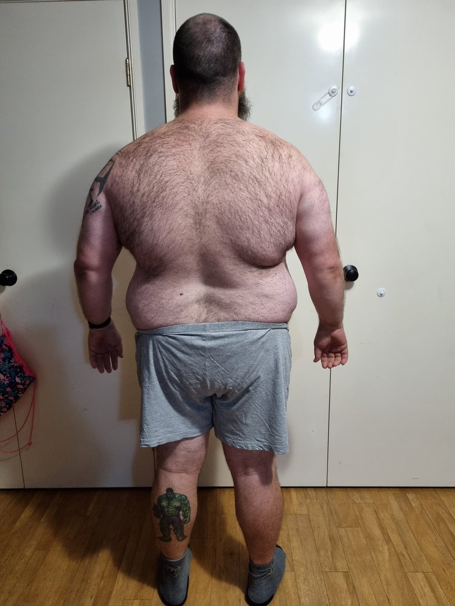 hungryhu1k's tweet photo. I still don't like the front shots, but here's 3 months difference. #discipline https://t.co/JGHzuEfC2w