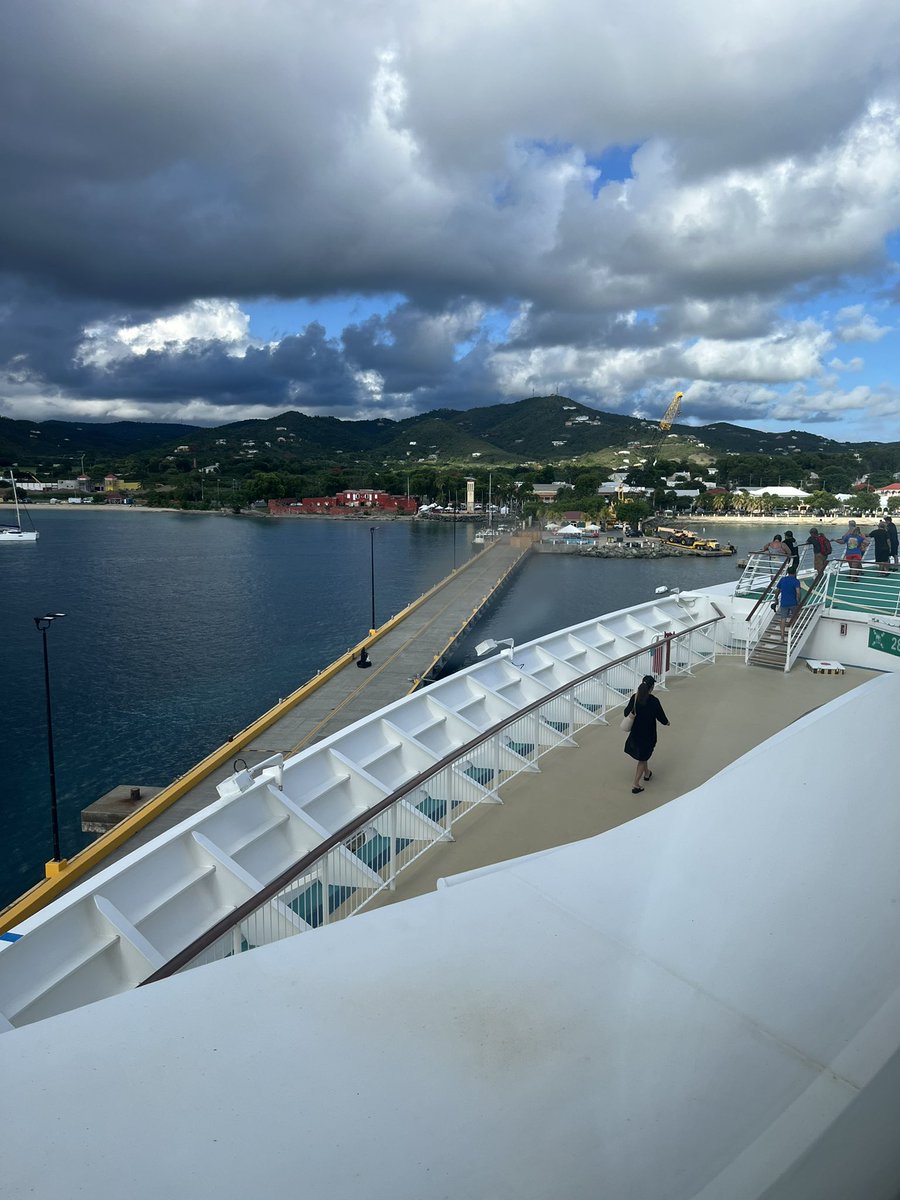 PlayDatBack's tweet photo. 🚢 https://t.co/OZXCzCXdV2