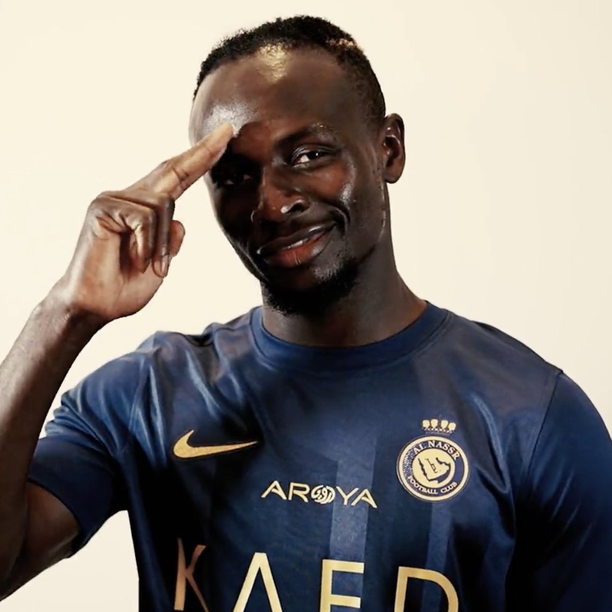 RealFarahT's tweet image. All the best on your next journey and adventure brotherman, bcoz @Liverpool and @FCBayern didn't appreciate you,your talent and hard work,wish you all the best @AlNarrs and don't have any point to prove @ anyone.You are the best my brother....#BigUp🖐️ #YesI✊