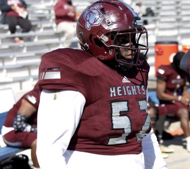 FootballHeights's tweet photo. Congratulations to Bulldogs Offensive Lineman Frank Moss (@FrankM033) for being selected to the Touchdown Club of Houston Pre-Season All Greater Houston team! @ghostofheights @HISDAthletics https://t.co/rvD7BRXzB7
