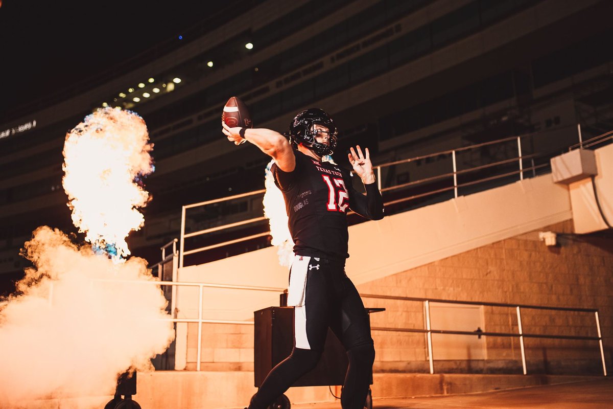 tylershough2's tweet photo. T time T time👆🏼 https://t.co/KbvEMjhEol