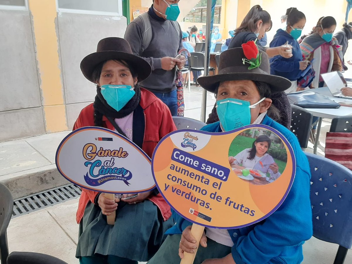Minsa_Peru's tweet photo. #GánaleAlCáncer | Para prevenir casos de cáncer, el Minsa realizó biopsias, extracción de lunares, ecografías mamarias y tamizajes a 251 pacientes del Hospital de Emergencias II-E Chalhuanca, en Apurímac, como parte de la campaña preventiva Gánale al cáncer, unamos lazos. https://t.co/CMERPZ2RVg