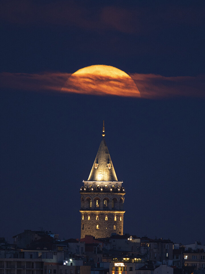 EyupCetindag's tweet photo. #SüperAy https://t.co/xwZilErohZ