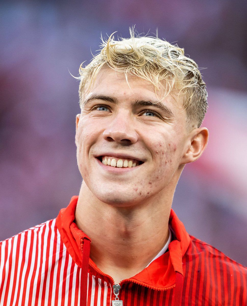 UtdDistrict's tweet photo. Which #mufc player will benefit most significantly from Rasmus Højlund's signing? https://t.co/bYVkIbrFR8