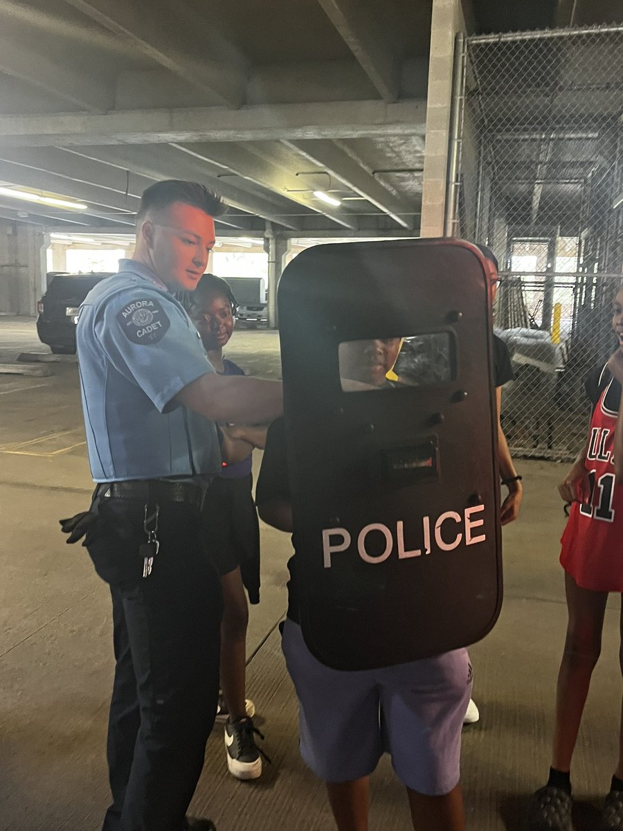 Elizabeth Mancilla tweet media