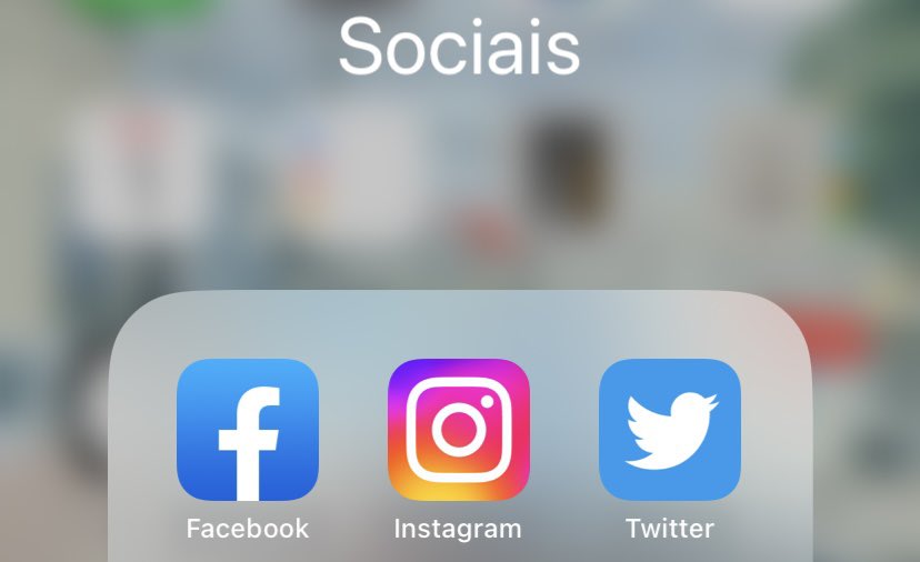 rodrigomb's tweet photo. Me recusando a atualizar o app do TWITTER. EU VOU CHAMAR DE TWITTER, MUSK, NÃO ADIANTA! https://t.co/QIidL80IiW