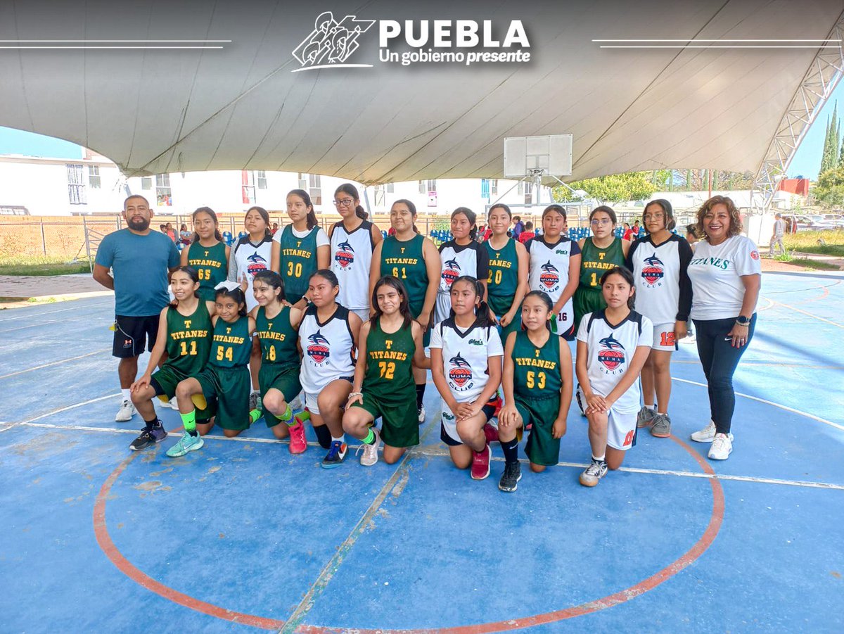 CECSNSPue's tweet photo. 🏀🏆 Con gran emoción se realizó la final de la liga de baloncesto 2022-2023 en el #CIPPC Centro Integral de Prevención y Participación Ciudadana El Riego.
En coordinación con las autoridades de @TehuacanGob, promovemos el deporte entre la niñez y la juventud del municipio.👧👦 https://t.co/B5TKs52vYV