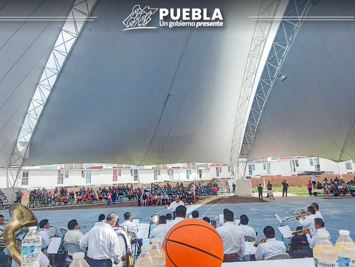 CECSNSPue's tweet photo. 🏀🏆 Con gran emoción se realizó la final de la liga de baloncesto 2022-2023 en el #CIPPC Centro Integral de Prevención y Participación Ciudadana El Riego.
En coordinación con las autoridades de @TehuacanGob, promovemos el deporte entre la niñez y la juventud del municipio.👧👦 https://t.co/B5TKs52vYV