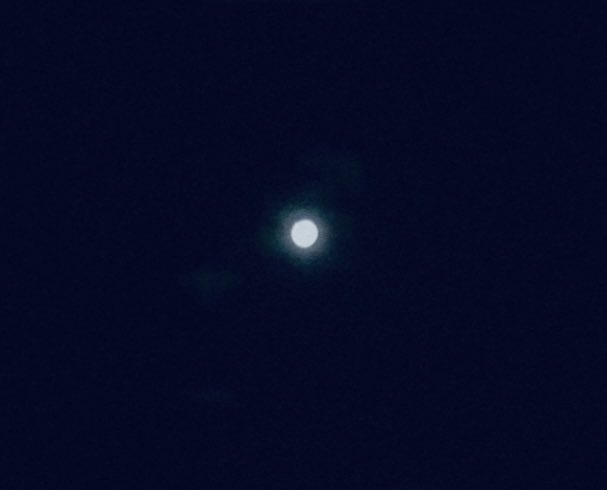LauraGi__'s tweet photo. #Agosto #LunaPiena #Superluna 🌝 
Due Superlune in un solo mese 
🤩 https://t.co/Bm8bMLT3nD