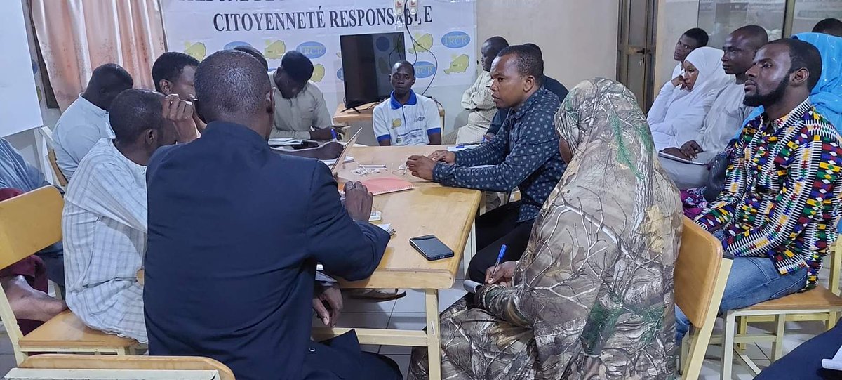 OMojedec's tweet photo. Ce jour lundi, 31-07-23, le #personnel du #MOJEDEC était en #Réunion_hebdomadaire de #planification et de suivi des activités de l'#ONG.
Ordre du jour :
1. Informations
2. Présentation des activités mis en oeuvre par projet/programme
3. Perspectives par projet/programme
4.Divers https://t.co/oLe7IVuTNf