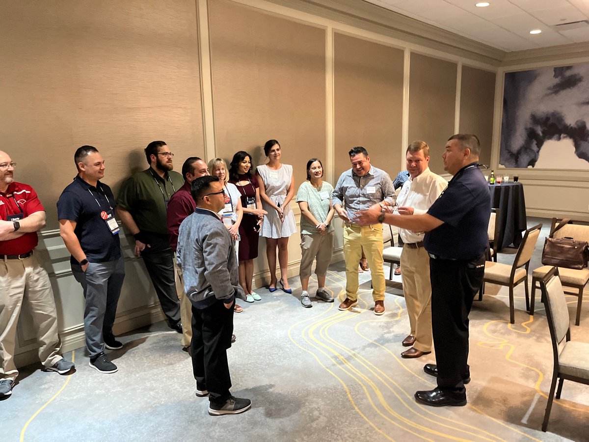 It was great to share an evening with our Feik School of Pharmacy graduates and Dean Maize during the #TPhA Conference last week! It was wonderful to see so many alumni reconnecting with one another, as well as with students and faculty! #UIWAlumniMixer #FeikPharmacyFamily