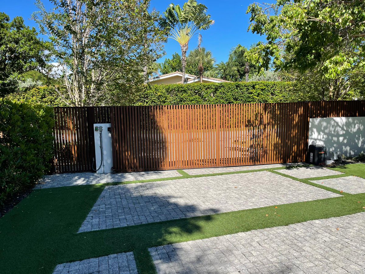 PDXGateServices's tweet photo. Some of the best automatic gates in the market! https://t.co/t3aUYCfvS6