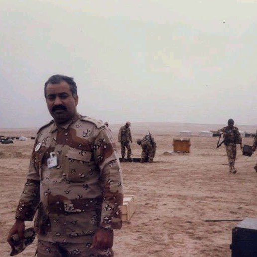 HamadAlkhader's tweet photo. افخر بأن والدي الراحل #راشد_الخضر 
كان له دور في مقاومة العدو
من خلال تلحينه لأكبر عدد من الاغاني الوطنية
التي كان لها ��لاثر الايجابي
في رفع معنويات الشعب الكويتي 
كما ادى واجبه ك ضابط في الجيش
من خلال دخوله مع قوات التحالف
لتحرير دولتنا الحبيبة الكويت 🇰🇼 
#الغزو_العراقي_الغاشم https://t.co/QOjApBOnTf