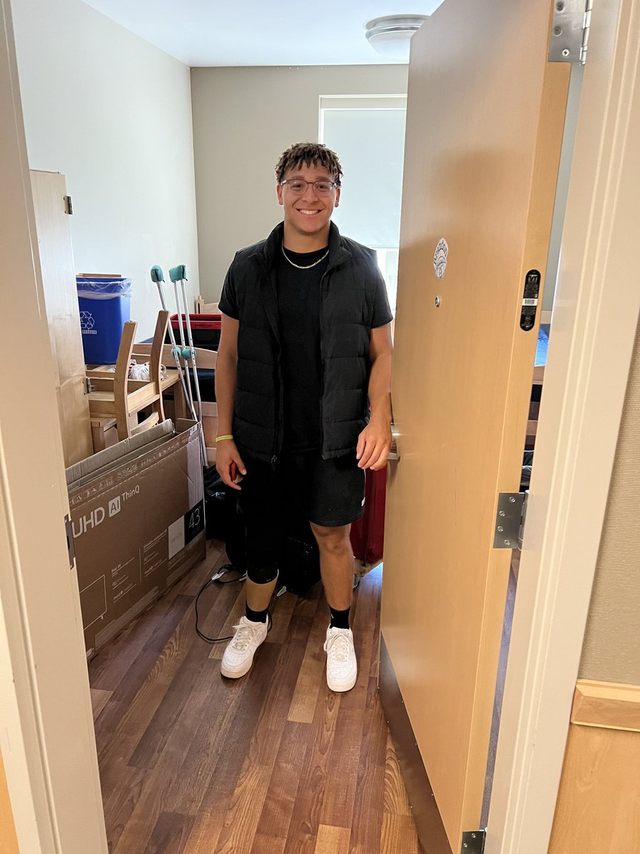 Devon Thomas tweet media