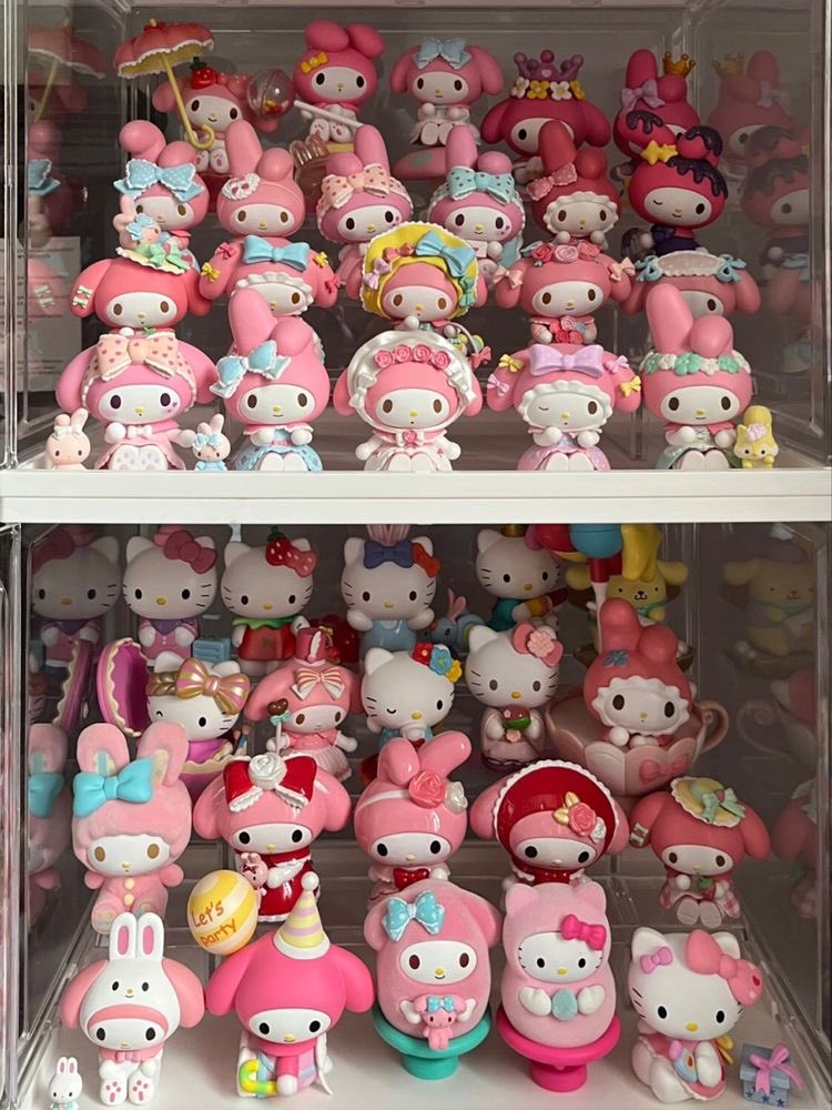 sanriodaily's tweet photo. my melody figures 💫 https://t.co/GE9txitmZM