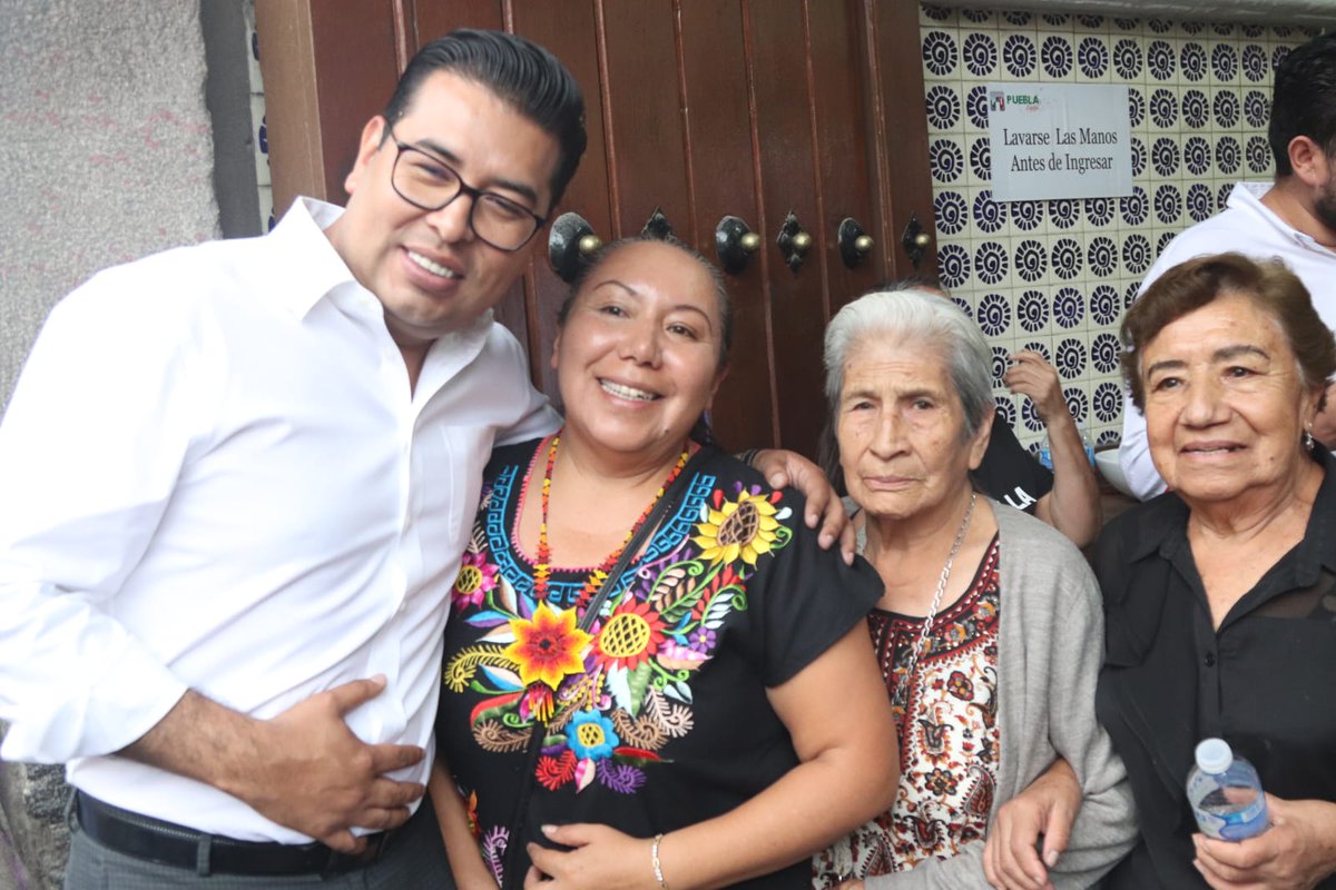 NestorCamarillo's tweet photo. En el Comité Municipal que preside mi amigo presidente @Juandediosbravo se realizó una jornada de registro con el aspirante @edelamadrid.

¡Tenemos a dos grandes perfiles que queremos que sean los responsables de construir el #FrenteAmplioPorMéxico! https://t.co/Puq8t2ZG4m