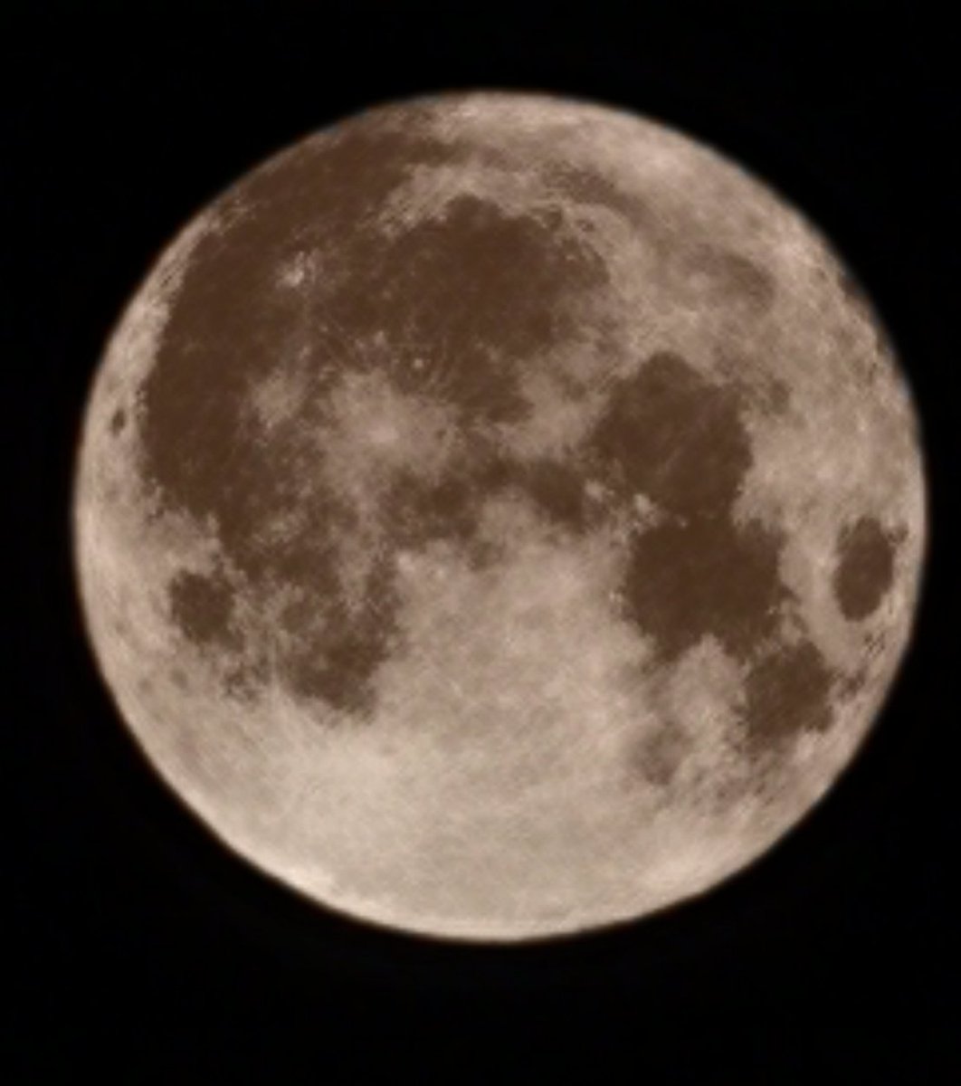 M__ALYAS's tweet photo. Supermoon

#SuperMoon https://t.co/DfPtVenJIv