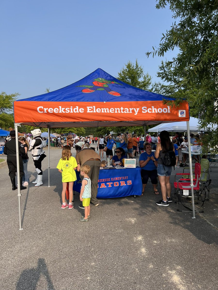 National Night Out is in full swing at Creekside! Come on out and join the fun! #GrowingGreatGators #SPSCreatesAchievers