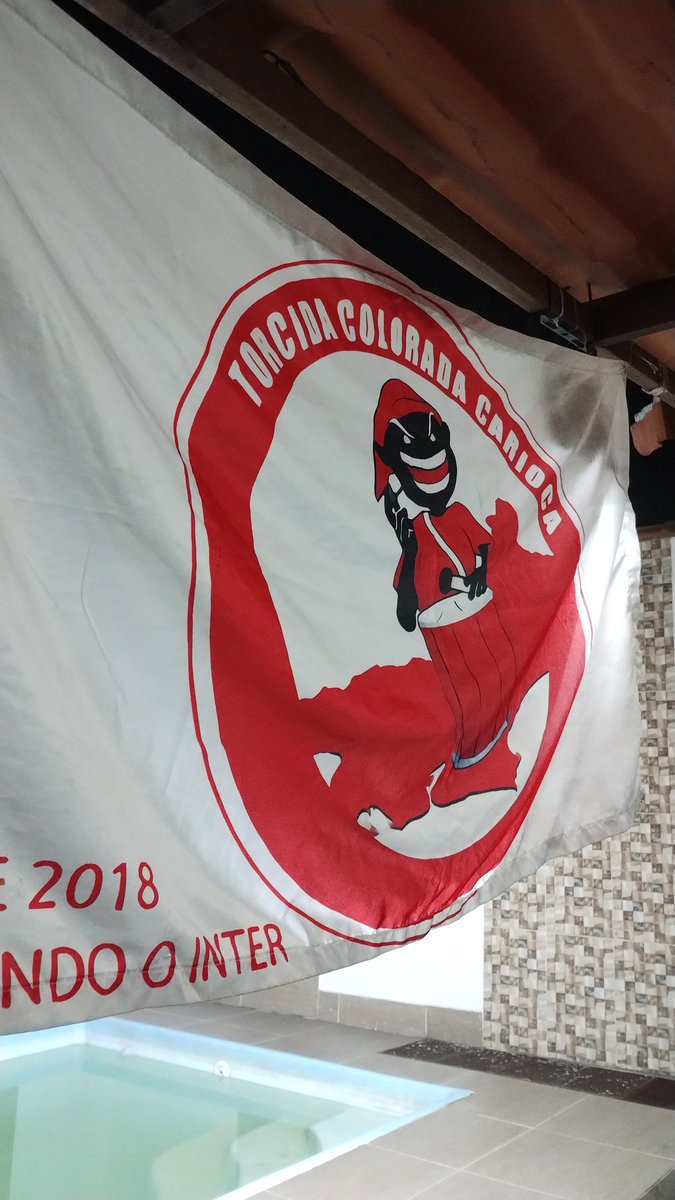 TccTorcida's tweet photo. Noite de libertadores 🇦🇹🔥

TCC reunida! 
#EnconroTcc #LibertaEssaPaixão #PeloTri 🇦🇹🔥

@SCInternacional @OMundo_Colorado @InterTimeLine https://t.co/6ZjniRL4EJ