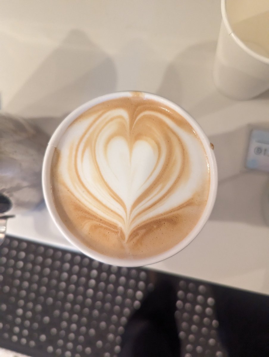 peterisaperson's tweet photo. I spend so little time here these days and my life is so much better for it :) Anyway, here's some lattes! https://t.co/Bew0H7f1Uh