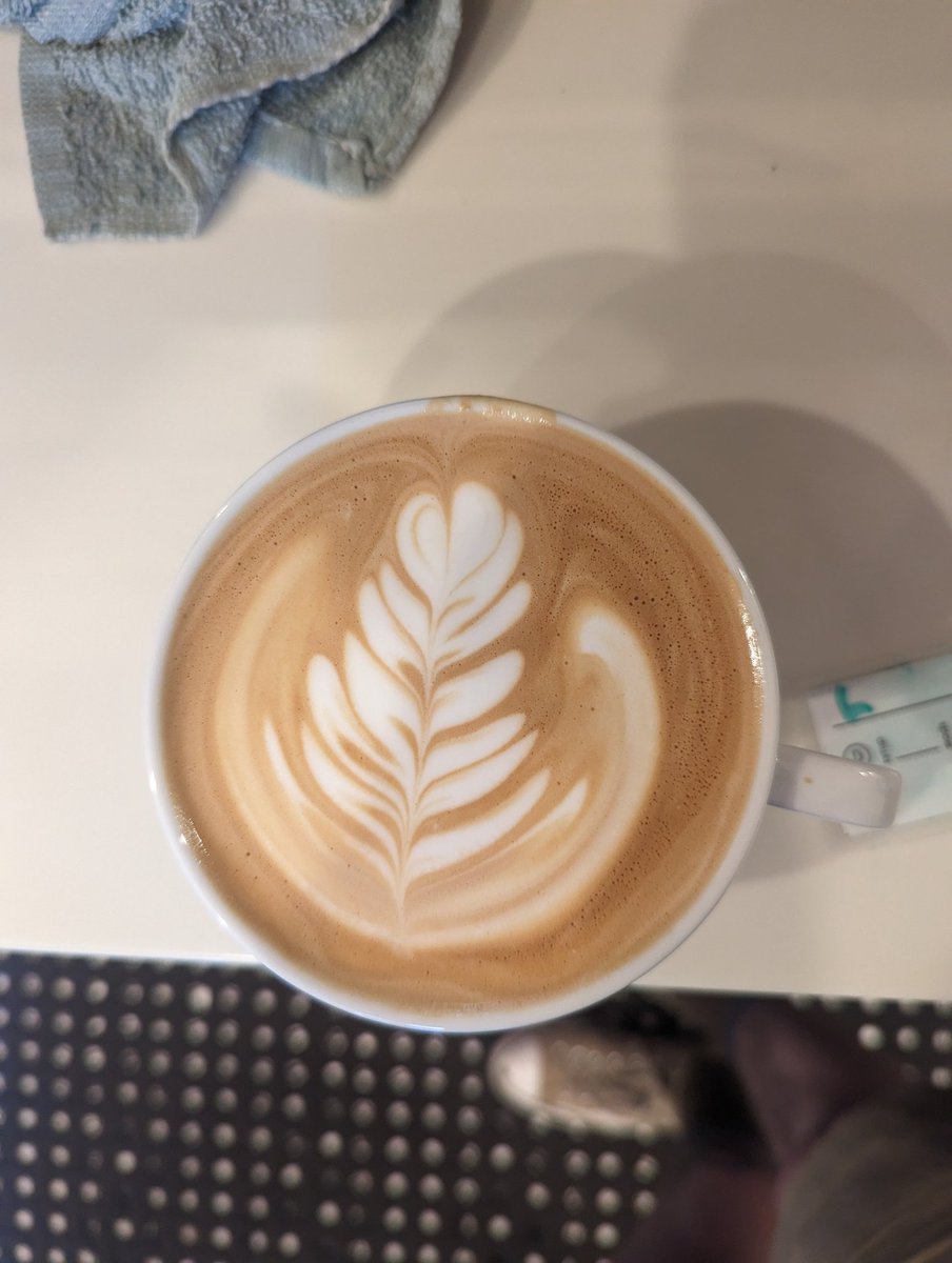 peterisaperson's tweet photo. I spend so little time here these days and my life is so much better for it :) Anyway, here's some lattes! https://t.co/Bew0H7f1Uh