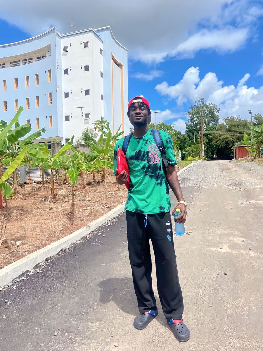 Snyper_Gh1's tweet photo. 🚫🧢 https://t.co/1OK1FlNtVm