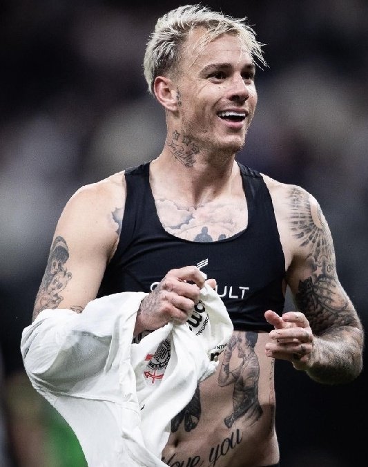 🚨🚨ATENCIÓN🚨🚨

El delantero Roger Guedes del Corinthians aceptó una propuesta del 🇶🇦Al-Rayyan

Los valores aún no han sido revelados pero el Timao Posse el 40% de los derechos económicos, el jugador viajará en los próximos días

🗞️:<a href="/geglobo/">ge</a>