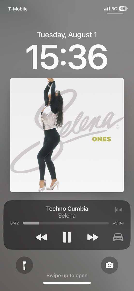 ForemostMAC's tweet photo. Selena for life 💕 https://t.co/CypMc5UP8a