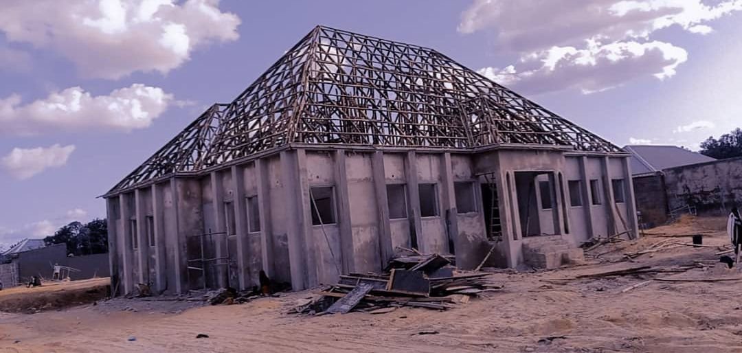 IbnGarba2's tweet photo. #BornoUpdate: Health.
Update on the ongoing construction of a 50-bed capacity primary health care centre, at Ngomari Airport Maisandari ward Maiduguri which will ameliorate all Health related problems of the District and its neighbourhood. https://t.co/ct32tiFdOF