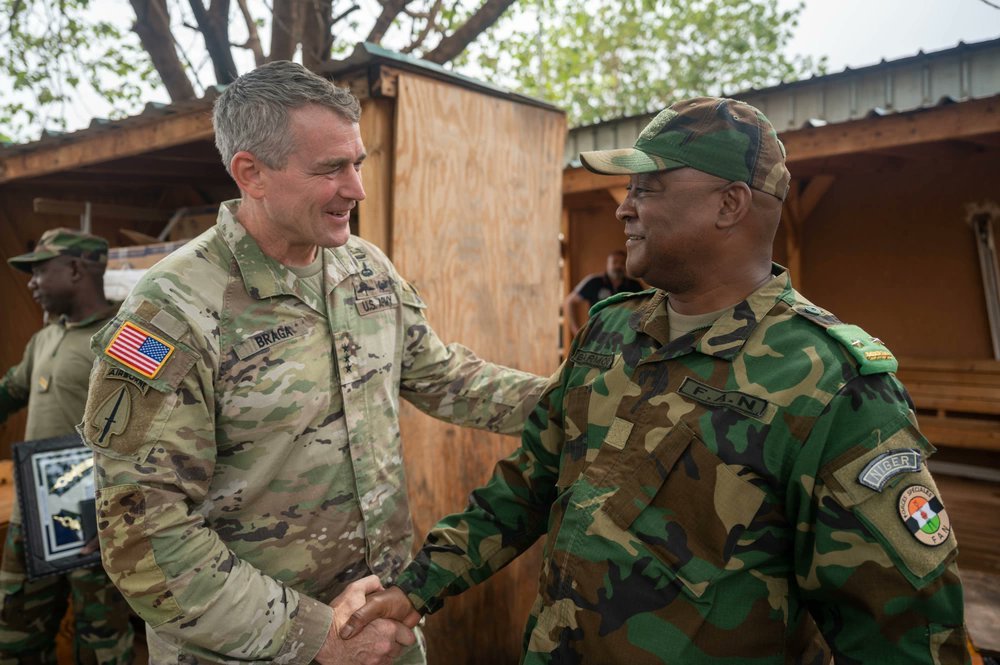 "Trained at Fort Benning in Georgia and a graduate of the National Defense University."

Meet the Man Who Led the #NigerCoup panafricast.com/meet-the-man-w… via <a href="/panafricast/">PanAfricast</a>