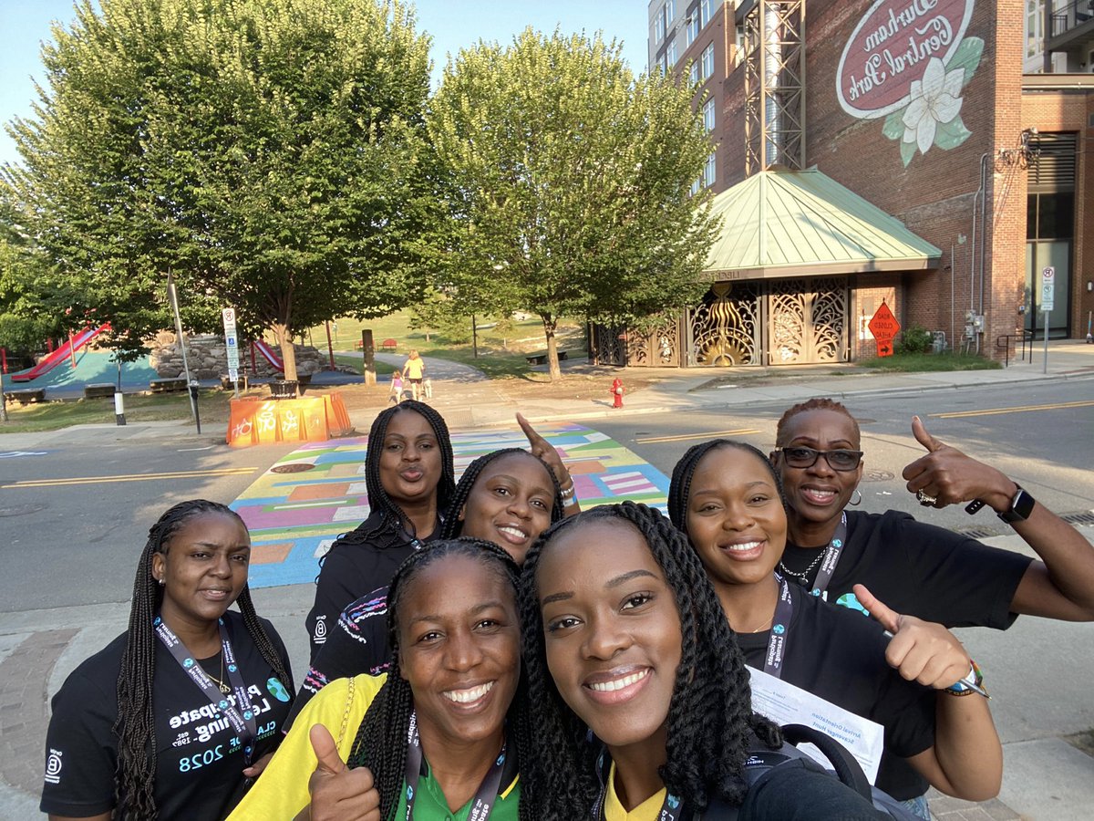 MLeeCain's tweet photo. Team #19 Central Park is a non-profit organization that manages and maintains the 5 acre green space in Durham, NC. @ParticipateLrng #UnitingOurWorld #PLOrientation2023 https://t.co/NzzmgrrUX6