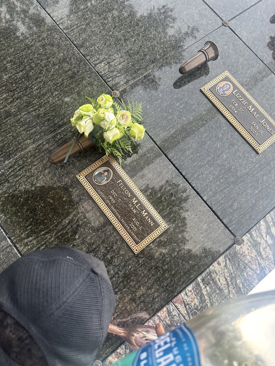 _fookafooka_'s tweet photo. Till We Meet Again Brudda ππ You Kno This 4Lπ€πΎπ
#RIPHamπ https://t.co/tsY0uGhjgW