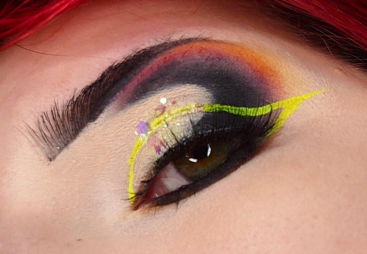 Glowupbykat's tweet photo. ☀️ Sun and Stars ✨

Insta:Glow_up_by_kat

#makeup #makeupartist #macmakeup #beautybay #melbourne #mua #speicaleffects #blending #trending https://t.co/DIXIax9QPe