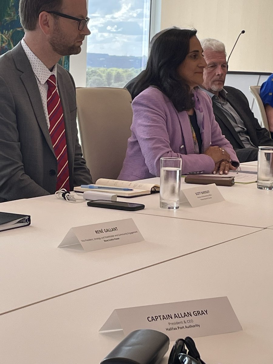 It was amazing to meet with @AnitaAnandMP today as she visits @halifaxchamber Board Directors to discuss issues important yo each of us. Thank you for listening about the untapped labour force of persons with disabilities who are ready and able to work.