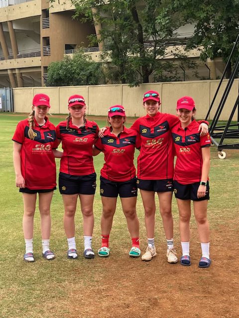 NewportCC1's tweet photo. Best wishes to @mblackmore2312 from everyone @NewportCricketC following her injury playing for @cricketwales_wg today. Great support from everyone, particularly the other @NewportCricketC girls in the team who stayed with Mel until the ambulance arrived. #thatswhatfriendsarefor https://t.co/4lrW6c5kTE