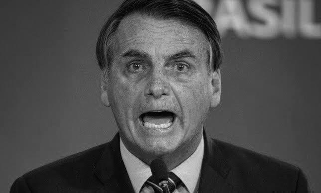 🚨AGORA: BOLSONARO FINALMENTE FOI DELATADO 

O Hacker Walter Delgatti ADMITIU para a PF que foi o PRÓPRIO BOLSONARO que pediu pra ele tentar invadir as urnas eletrônicas e grampear o Alexandre de Moraes.

Com isso, a PF já tem todas as provas pra botar a Zambelli e o Inelegível