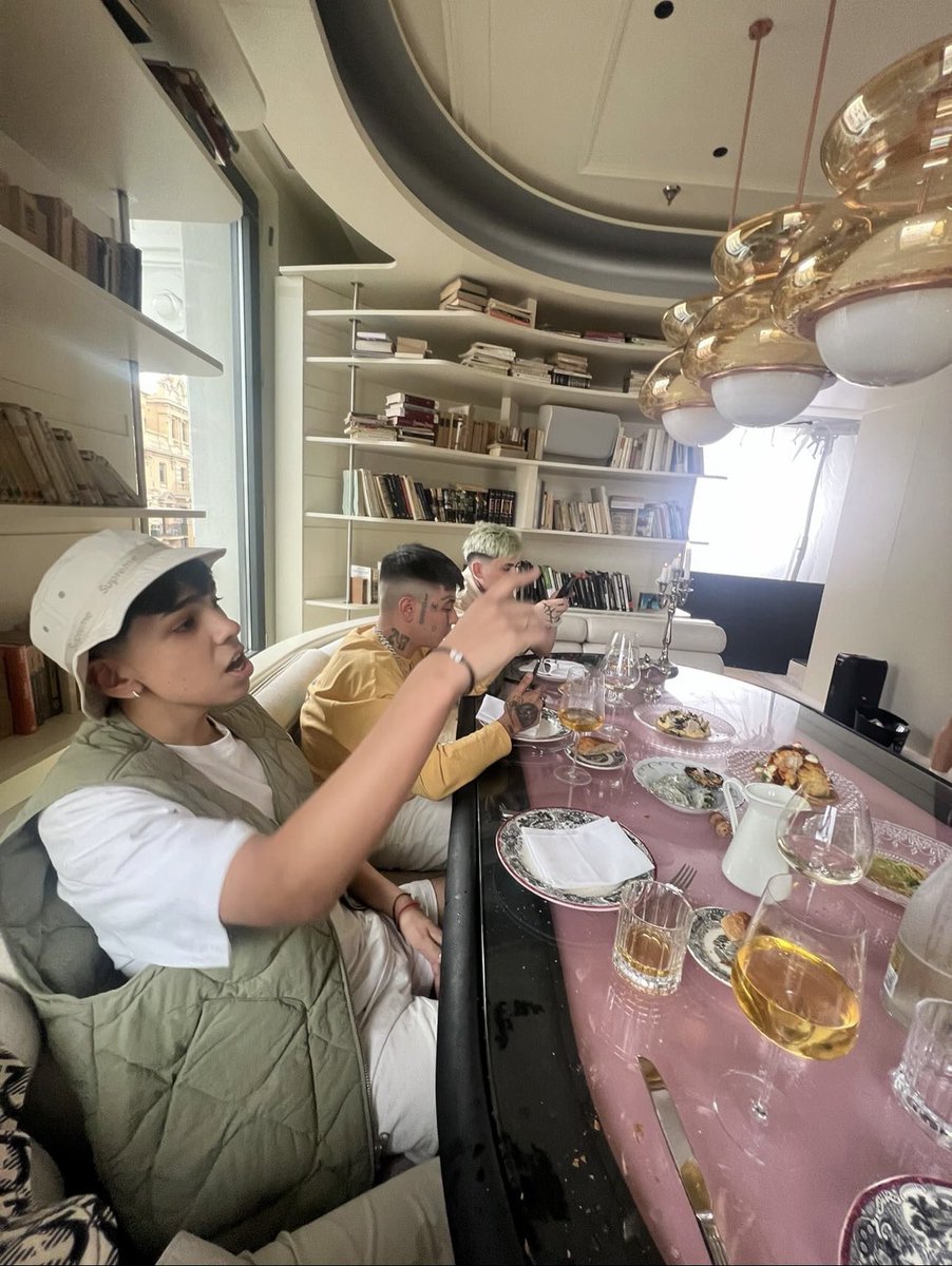 La collab más esperada. 

Duko 🤝 Milo J