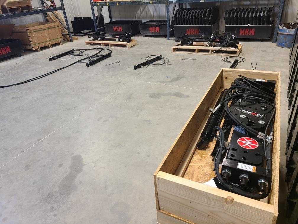 ProTrakker's tweet image. Our team is getting some WS9000T’s constructed and ready for delivery!

#ProTrakker
#Work
#GuidanceSystem
#Agriculture