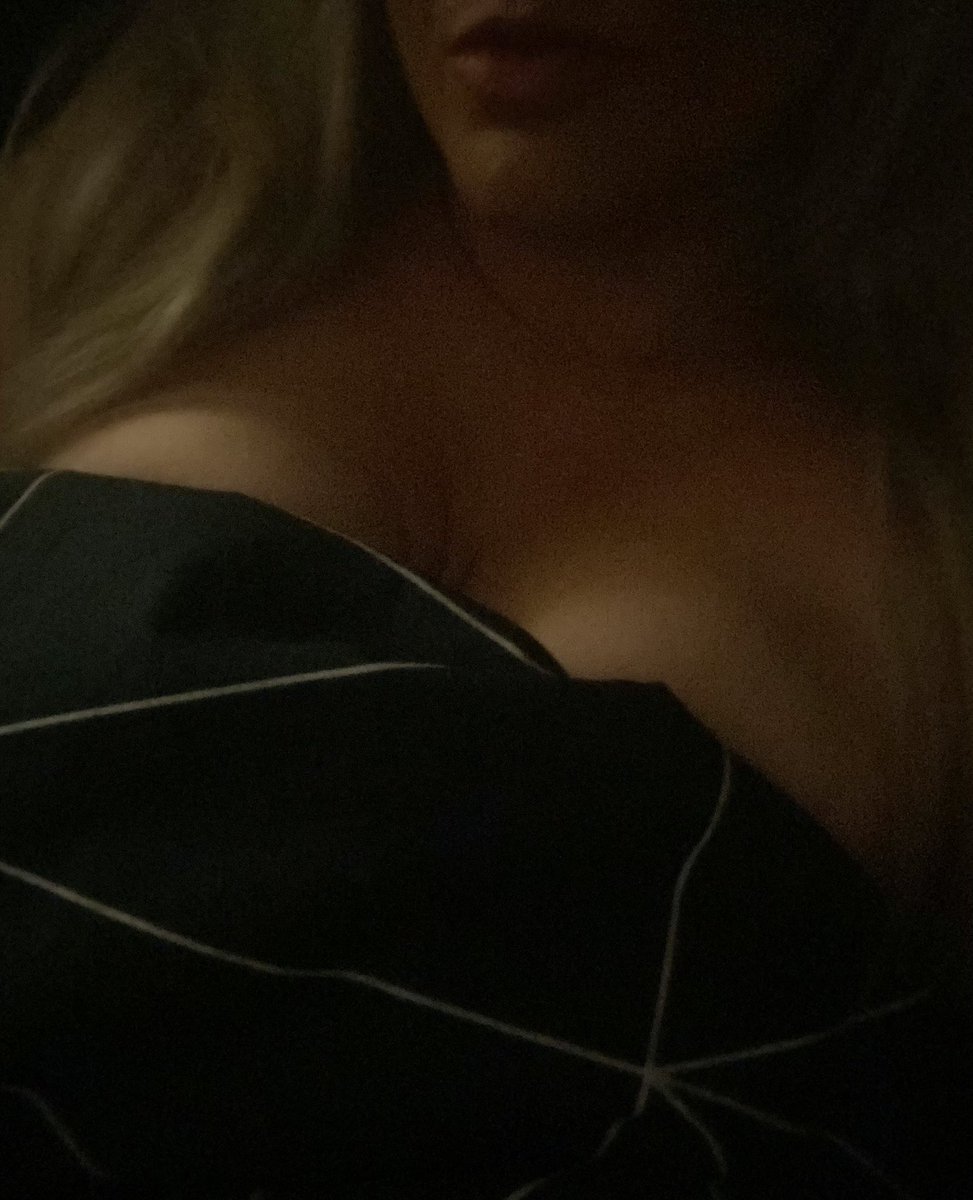 WhatLaylaLoves's tweet photo. Bedtime! https://t.co/CCyWa0CCJj