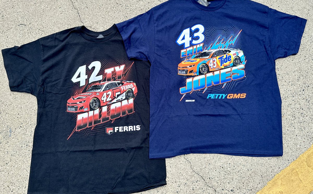 WillBellamy360's tweet photo. 𝙍𝘼𝘾𝙄𝙉𝙂 𝘼𝙈𝙀𝙍𝙄𝘾𝘼 𝙂𝙄𝙑𝙀𝘼𝙒𝘼𝙔‼️

Want to win this awesome prize pack that includes diecasts, hats, hero cards, and more? 👀

▪️Repost this giveaway. 
▪️Tag a friend! 
▪️Follow @RacingAmerica &amp; @WillBellamy360! 

Winner selected at random in two weeks! 🏁 https://t.co/T4CRLB1cqN