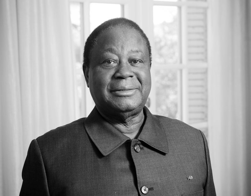 Cotedivoireoff_'s tweet photo. Le communiqué de la Présidence de Côte d’Ivoire sur le décès du Président HKB sera disponible demain.
La RTI a déjà fait l’annonce du Décès de HKB
#RIPHKB 🕊️💔 https://t.co/t6TCO9lijL