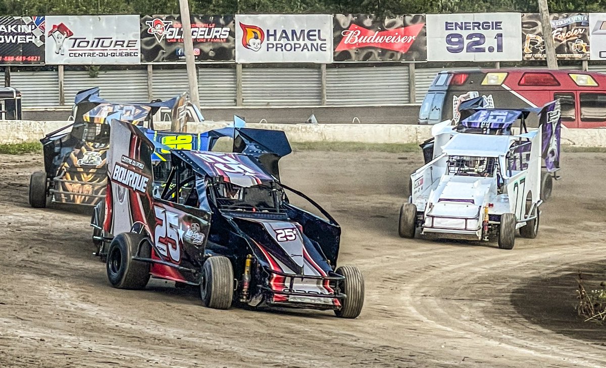 dcanfield17's tweet photo. @AutodromeD for night #2 with the @SuperDIRTcar, plus adding lifetime track #171 with the Minidrome!

Tune in to @dirtvision to catch all the action live. 

 📱📸 by yours truly. https://t.co/DQqzOKzDjn