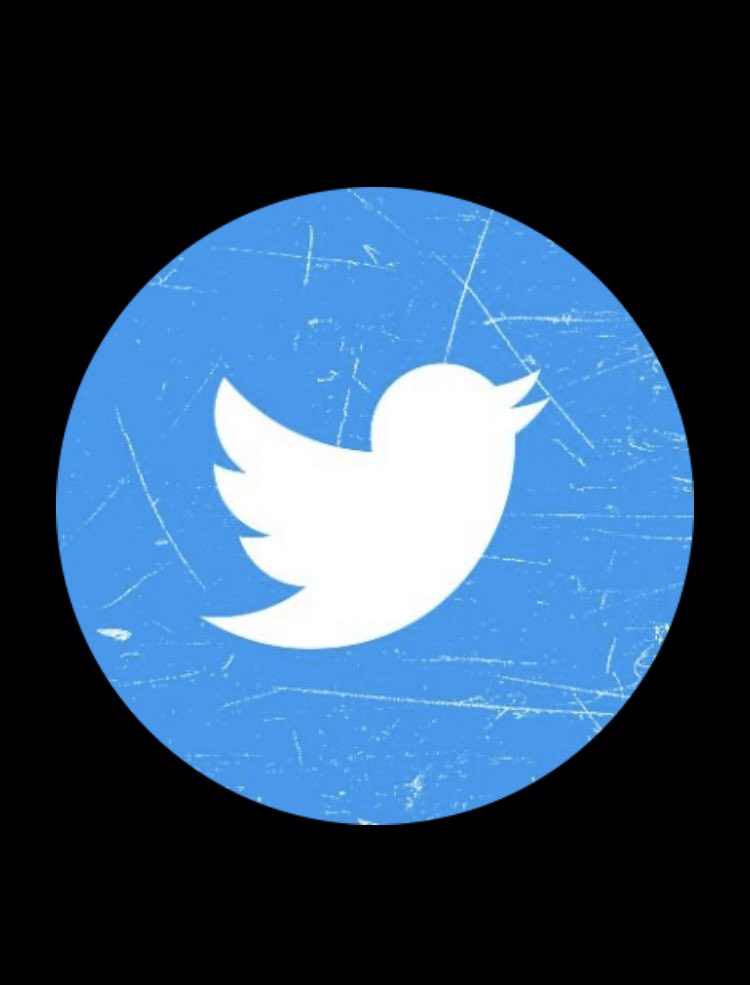 patriciapolitz's tweet photo. Me carga el cambio del pajarito de twitter por esa horrible X. ¿Le pasa a alguien más. #volvamosaTwitter 👇🏽 https://t.co/5iraJzNshr