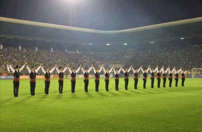 Duruşun yeter dadaşım

Erzurum dadaş