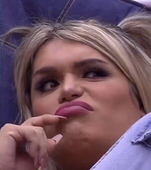 alexforgivenp3's tweet photo. Hoy se trata de victimizar a Barbi y tirarle mierda al #TeamInfierno Pinche gala vieeeejaa 🙄 #LaCasaDeLosFamosoMx https://t.co/6Xron2ksPS