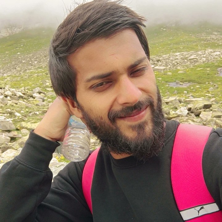 shubambillowria's tweet image. fourth somwaar of sawan! 🕉️

#manimahesh #kailashyatra
#HarHarMahadevॐ