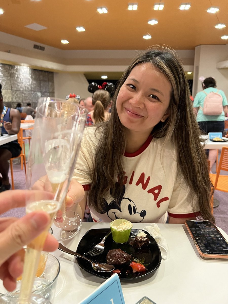 andes_le's tweet photo. happy national gf day ❤️ https://t.co/Krc3IJ1Xfi